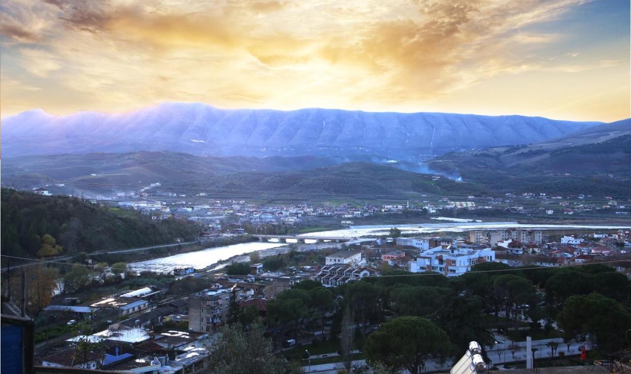 Himaj * Berat